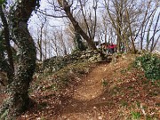 53 In vista del Bivacco Alpini Monte Ubione in vetta 